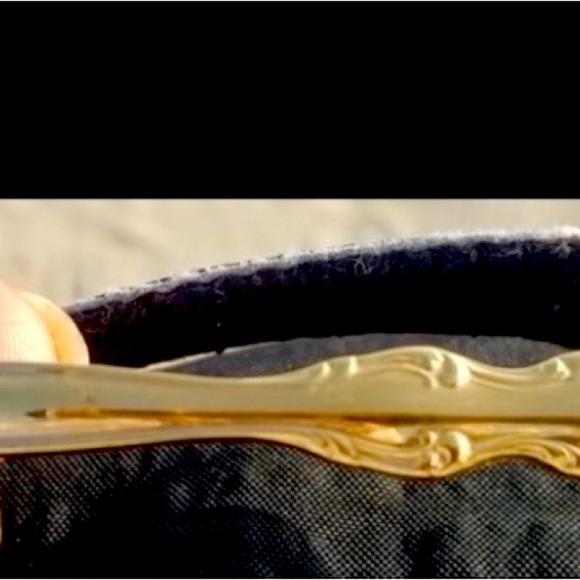 ⚱️Do you like gold accents ? Check it out - Picture 5 of 15